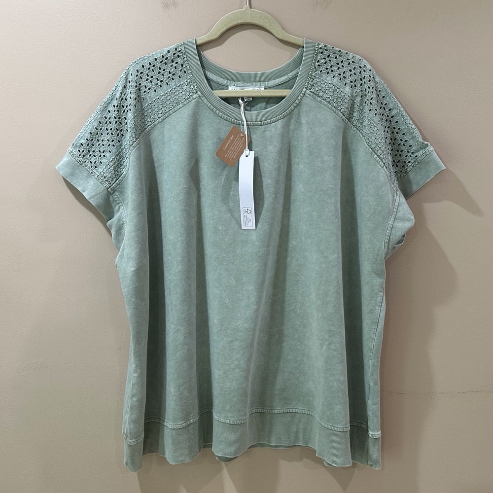 Jane And Delancey Washed Sage Green Eyelet Lace Sleeve Sweatshirt Tee NWT 1X
